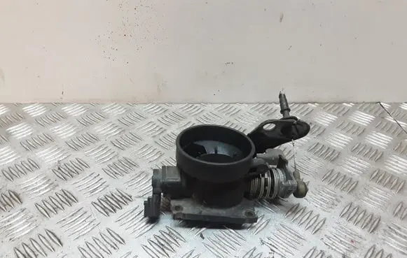 Ford Focus Throttle valve M10183