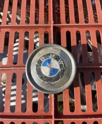 BMW 5 E28 Original wheel cap