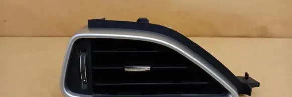 Jaguar XE Dashboard side air vent grill/cover trim HX73018B09A HX73018B09AE 09469005