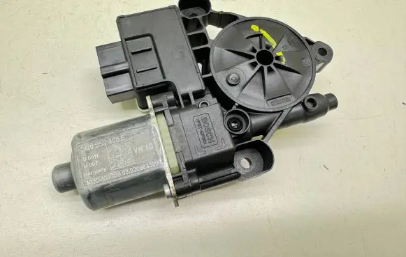 Skoda Kodiaq Rear door window regulator motor 5Q0959408E 200033890