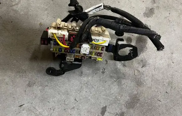 Renault Kadjar Fuse box set 241632663S 252321164R