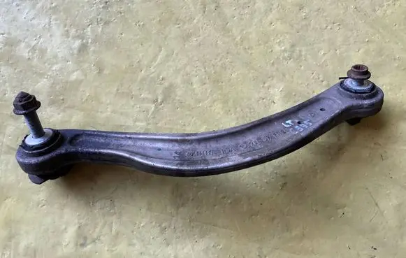 Mercedes-Benz C AMG W204 Rear upper control arm/wishbone 20407F12