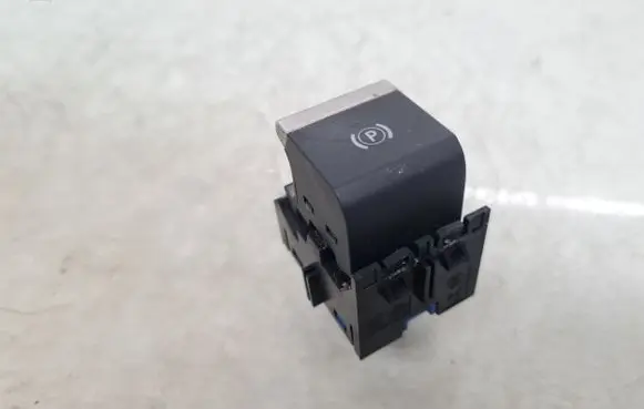 Peugeot Partner III Hand parking brake switch 9813146377