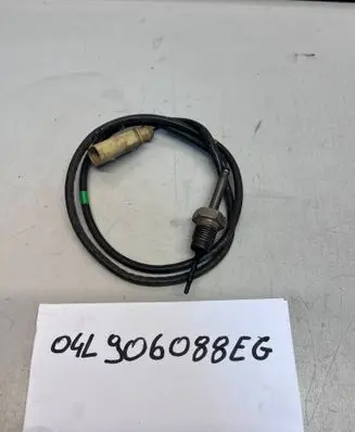 Volkswagen Golf VII Lambda probe sensor 04O906088EG
