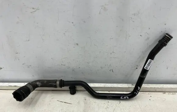 BMW X5 E53 Engine coolant pipe/hose