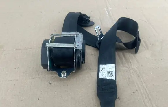 Volkswagen Scirocco Front seatbelt 1K8857705A 1000059 2615109661