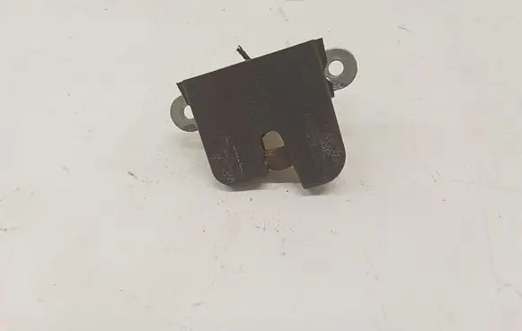 Volkswagen Golf VI Loading door lock 5K0827505A