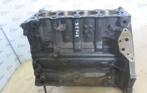 Opel Astra J Engine block A14XER
