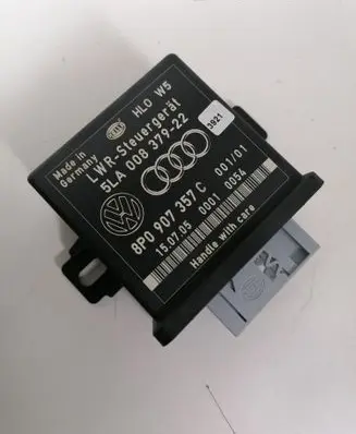 Audi A6 S6 C6 4F Light module LCM 5LA008379 8P0907357C