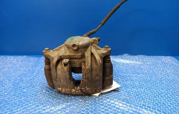 Mercedes-Benz E W211 Front brake caliper 28X295