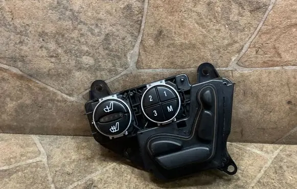 Mercedes-Benz SL R230 Seat control switch A2308211051
