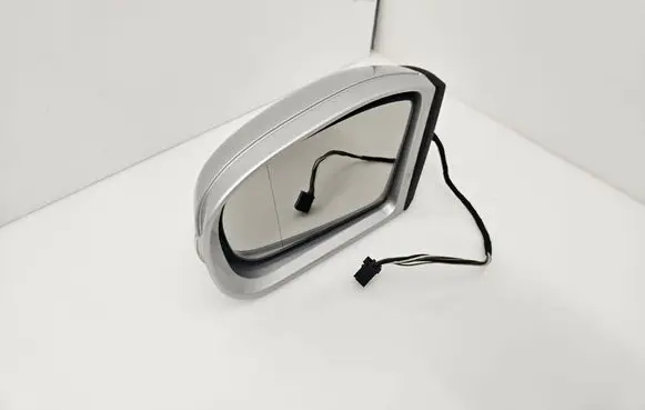 Mercedes-Benz C W203 Front door electric wing mirror 413133417