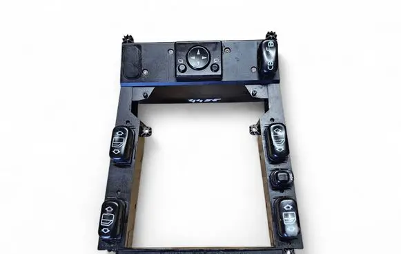 Mercedes-Benz ML W163 Electric window control switch A1638204510 03751700