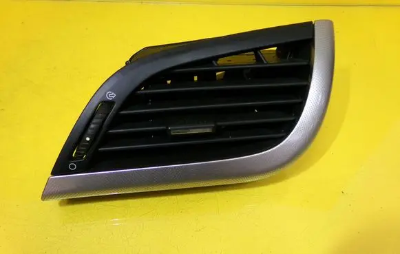 Peugeot 207 Dashboard side air vent grill/cover trim 9650088477 9323