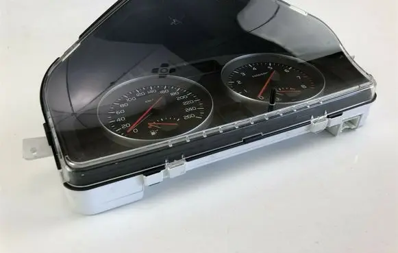 Volvo V50 Speedometer (instrument cluster) 30765308 H1817