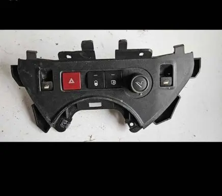 Peugeot Partner Other interior part 04157T06 9680931977 63110656