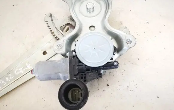 Toyota Urban Cruiser (XP110) Rear door window regulator motor 8571035180 85710-35180
