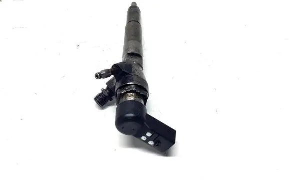 Fuel injector