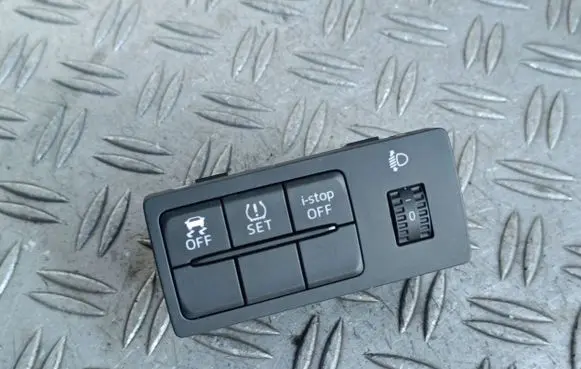 Mazda 6 Other switches/knobs/shifts GJE866170A 3166T2 K0REA