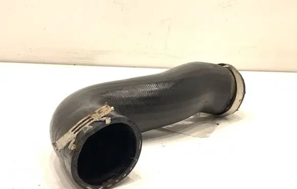 Volkswagen PASSAT B7 Intercooler hose/pipe 1K0145832AA
