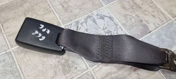 Suzuki Liana Rear seatbelt buckle 050401A4T