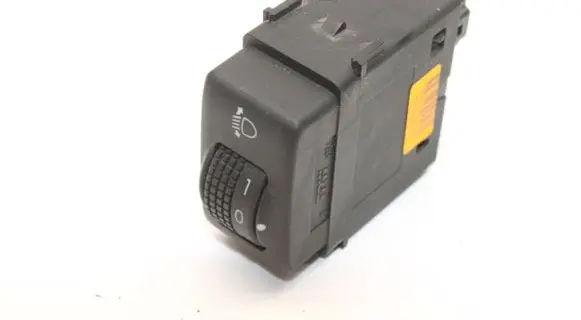 Nissan Note (E12) Headlight level height control switch 25190BH00A