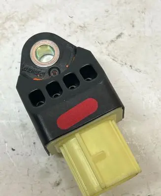 Toyota Yaris Airbag deployment crash/impact sensor 898310D060 416A7JN70