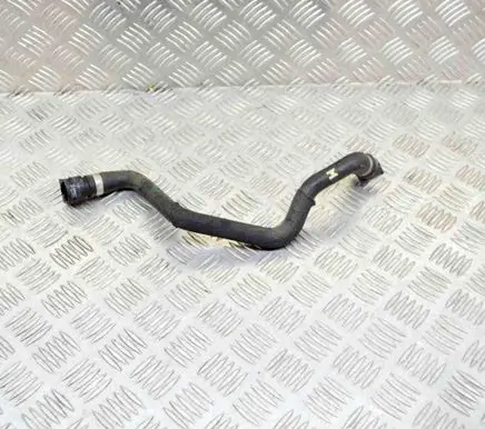 BMW 5 G30 G31 Engine coolant pipe/hose 8572908