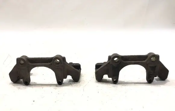 Volkswagen PASSAT B5.5 Front Brake Caliper Pad/Carrier 