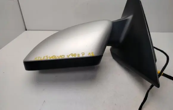 Volvo C70 Front door electric wing mirror 