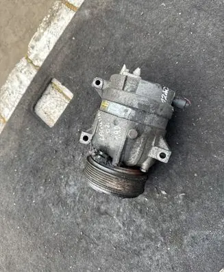 Renault Laguna II Air conditioning (A/C) compressor (pump) 1135320 052411513