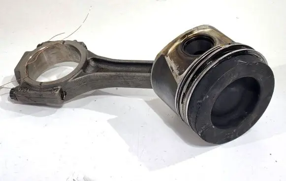 Volkswagen Transporter - Caravelle T5 Piston with connecting rod 