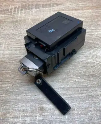Volkswagen PASSAT B6 Ignition lock 3C0905843R WithKey