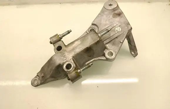 Nissan Murano Z52 Engine mounting bracket 038162