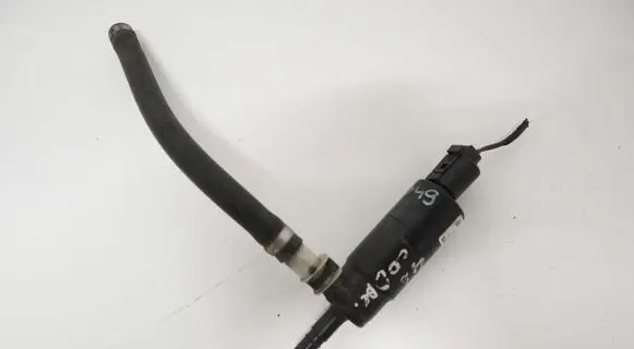 BMW 3 E46 Headlight washer pump 837743001