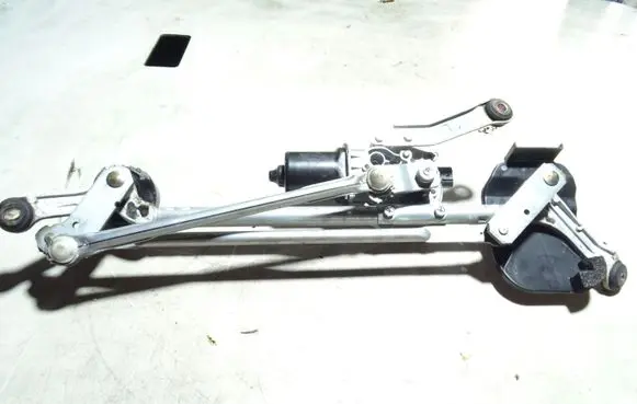 Infiniti Q50 Front wiper linkage 5Y19C043 5Y19