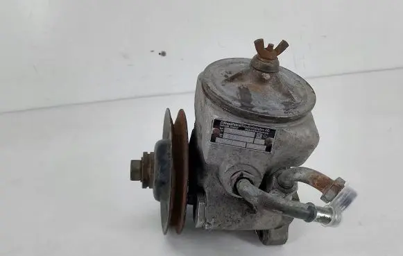 Mercedes-Benz E W123 Power steering pump
