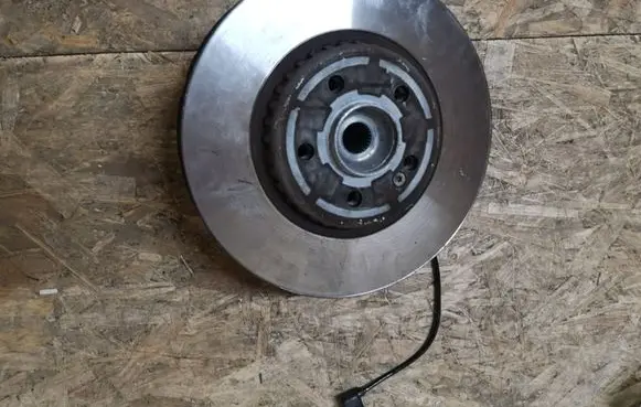 Mercedes-Benz GLC X253 C253 Rear wheel hub A2055467480