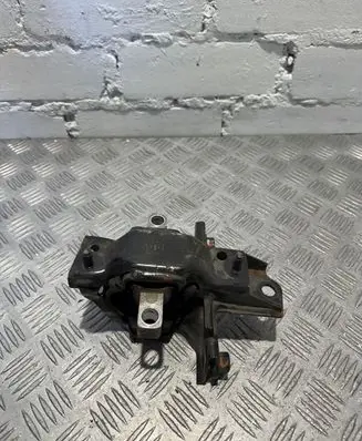 Seat Ibiza IV (6J,6P) Engine mount bracket 6Q0199555
