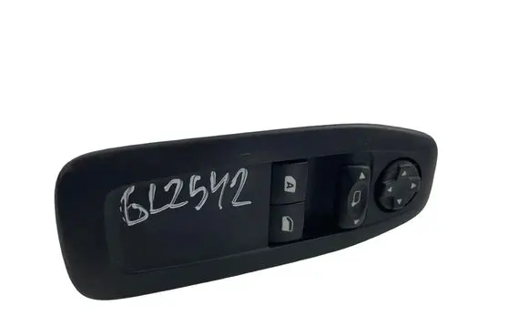 Peugeot 208 I Electric window control switch E31559