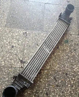 Mercedes-Benz CLS C219 Intercooler radiator A2115003902 275377