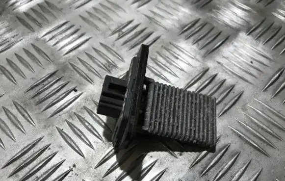 Hyundai Accent Heater blower motor/fan resistor