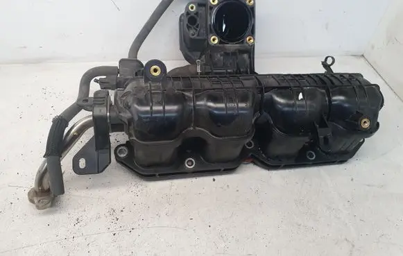 Toyota Auris E180 Intake manifold 171200T050