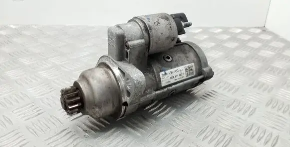 Volkswagen Jetta VI Starter motor 0AM911023H