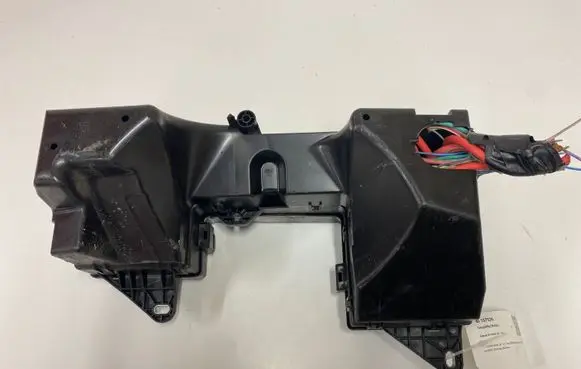 Jaguar XF X250 Fuse module