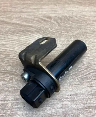 BMW 5 E39 Crankshaft position sensor 2243560