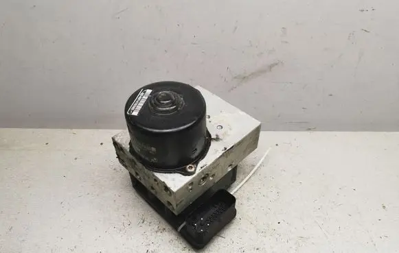 BMW 3 E46 ABS Pump 34516751768 6751768 34516751767