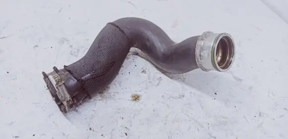 Audi Q7 4L Intercooler hose/pipe 7L6145738A