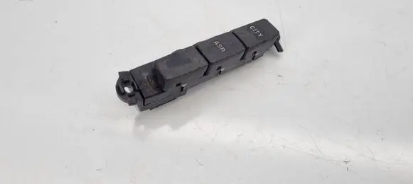 Traction control (ASR) switch