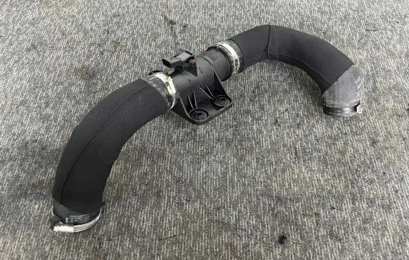 Audi A7 S7 4G Intercooler hose/pipe 4G0145673R